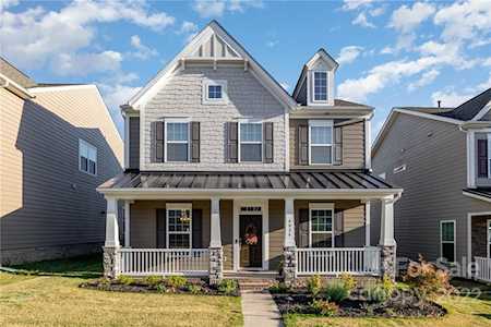 4024 Whittier Ln Tega Cay, SC 29708