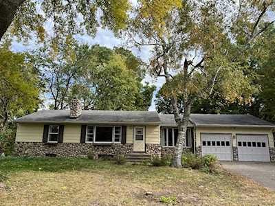 6301 Greenbriar Avenue Chanhassen, MN 55331