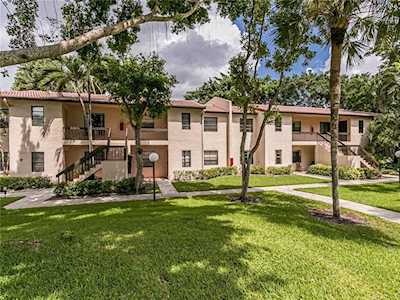 21501 Juego Cir #29D Boca Raton, FL 33433
