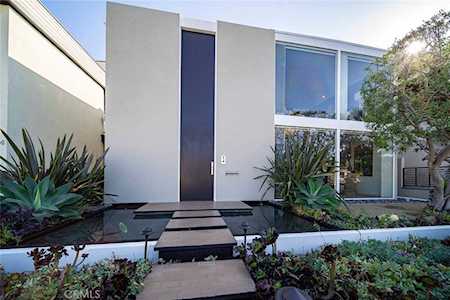 82 Rivo Alto Canal Long Beach, CA 90803