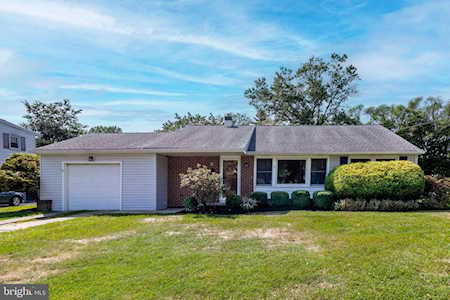 5 Holly Dr West Deptford, NJ 08096