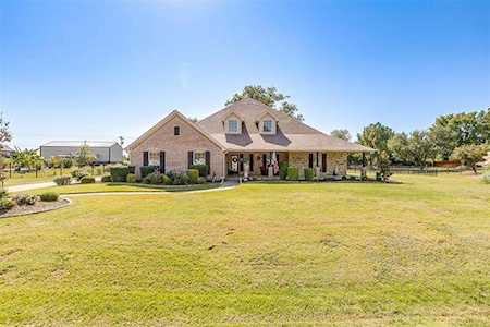 8428 Gold Creek Court Burleson, TX 76028