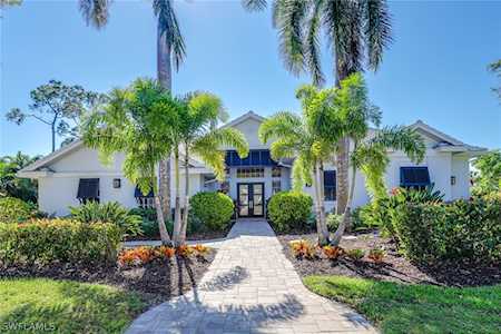 2274 Hawksridge Dr Naples, FL 34105