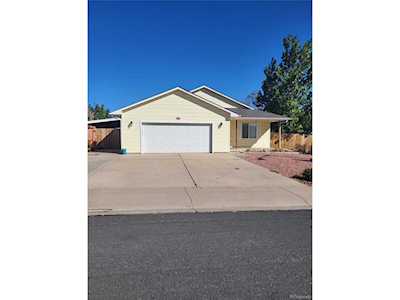 90 S Dickson St Keenesburg, CO 80643