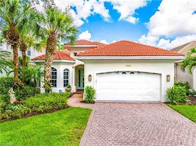 4168 Kensington High St Naples, FL 34105