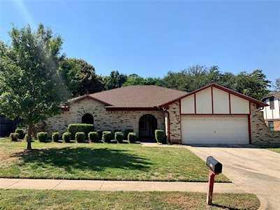 3605 Dover Lane Bedford, TX 76021