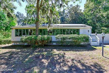 44 Club Bridge Rd St. Helena Island, SC 29920
