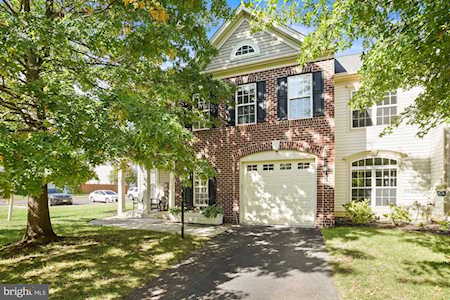 9158 Cascade Falls Dr Bristow, VA 20136