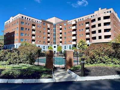 165 Cottage St #303 Chelsea, MA 02150