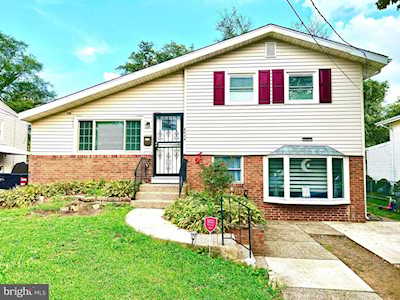 6034 Lexington Ave Pennsauken, NJ 08109