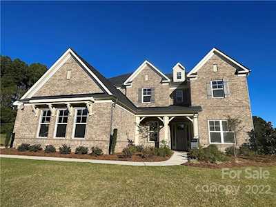 705 Cavesson Way Wesley Chapel, NC 28110