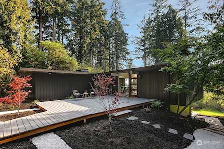 14811 SE 55th St Bellevue, WA 98006