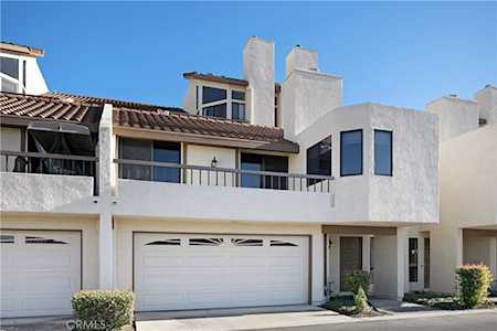 27842 Finisterra #99 Mission Viejo, CA 92692