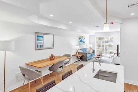 23-23 30th Road #4A Astoria, NY 11102