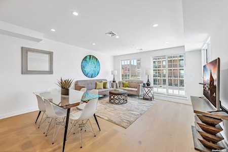 23-23 30th Road #5A Astoria, NY 11102