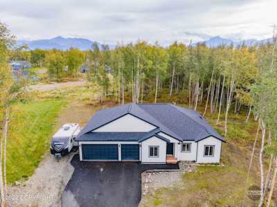 5454 E Mikayla Circle Wasilla, AK 99654