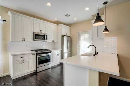 10210 Benjamin Nicholas Place #203 Las Vegas, NV 89144