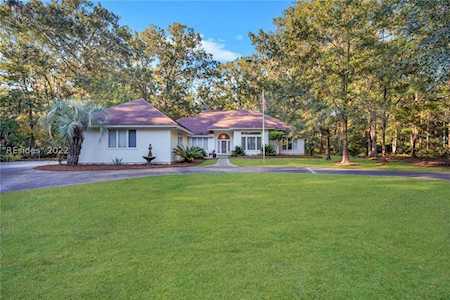 27 W Martingale Bluffton, SC 29910