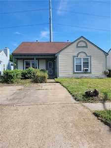 1228 Northvale Dr Virginia Beach, VA 23464