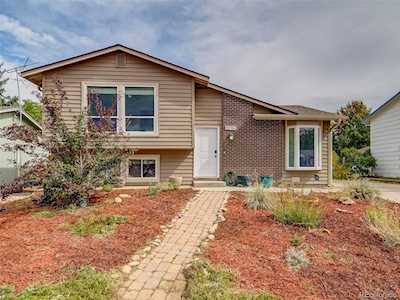 5946 Dunraven St Golden, CO 80403
