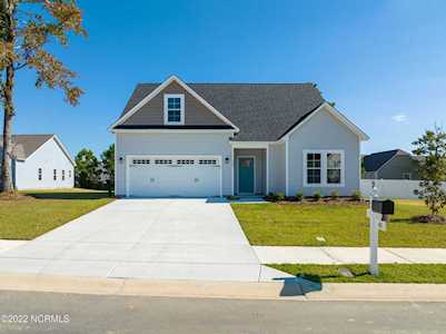 102 Shagbark Court Jacksonville, NC 28546