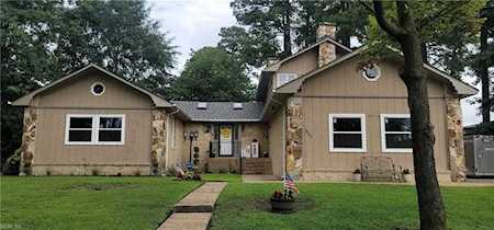 1520 E Carson Cres Portsmouth, VA 23701