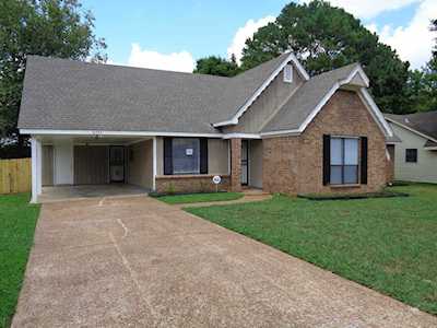 6342 Midsummer Way Memphis, TN 38115