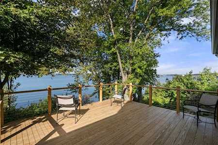 2 Narragansett Ave East Providence, RI 02915