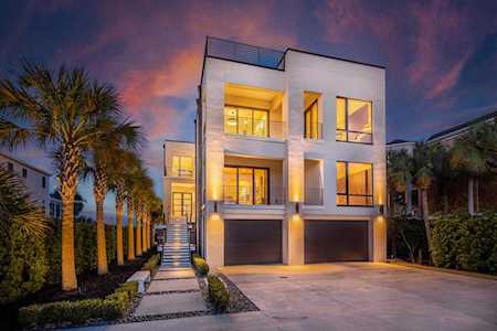910 Middle St Sullivans Island, SC 29482