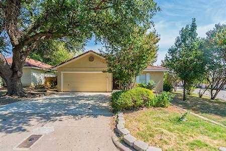 2325 Rolling Creek Run Fort Worth, TX 76108