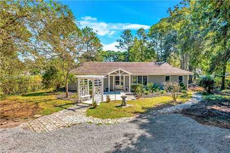 2 Lotus Ct Bluffton, SC 29910