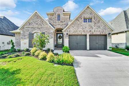 2422 Amesbury Drive Midlothian, TX 76065