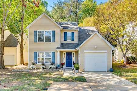 1815 Endeavor Ln Lake Wylie, SC 29710