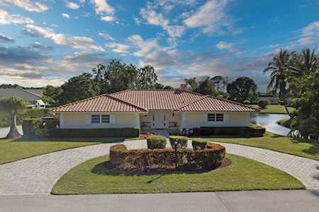 4564 S Lake Drive Boynton Beach, FL 33436