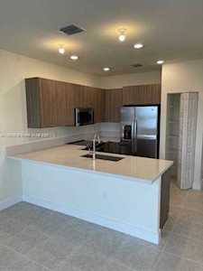 6455 NW 103 Pl #304 Doral, FL 33178