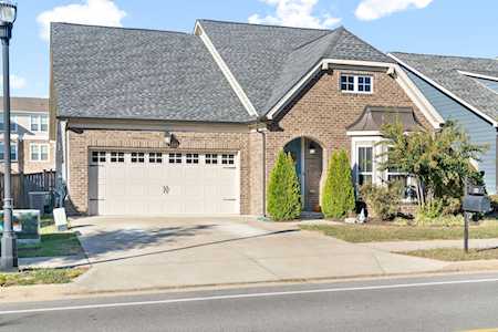 52 Nokes Dr Hendersonville, TN 37075