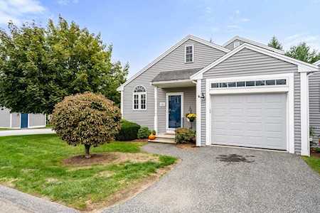 101 Village Ln #101 Bellingham, MA 02019