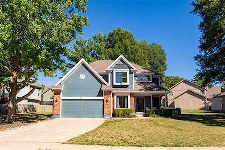 1113 White Oak Ln Liberty, MO 64068