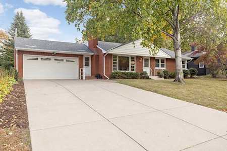 2566 Fernwood Street Roseville, MN 55113