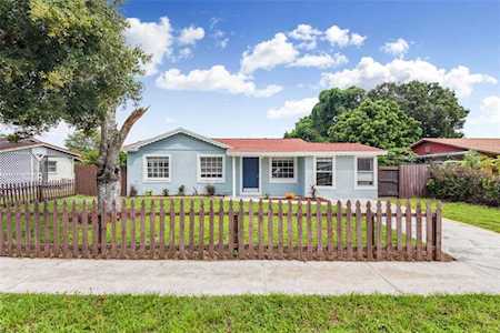 4819 Plantation Dr Tampa, FL 33615