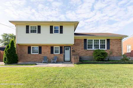 7102 Sunny Vale Way Louisville, KY 40272