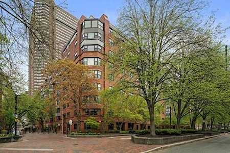 16 Harcourt #4I Boston, MA 02116