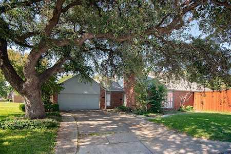 200 Casa Blanca Avenue Fort Worth, TX 76107