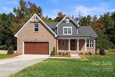 140 Albany Dr Mooresville, NC 28115