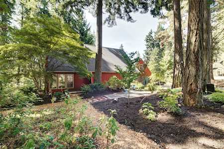 11611 73rd Place NE Kirkland, WA 98034
