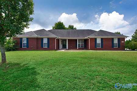 144 Laurel Oak Road Huntsville, AL 35811