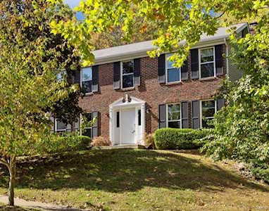 635 Mcbride Pointe Dr Wildwood, MO 63011