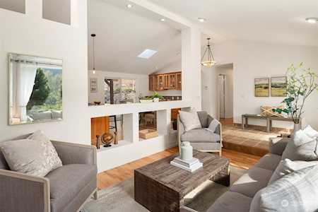 27516 SE High Point Way Issaquah, WA 98027