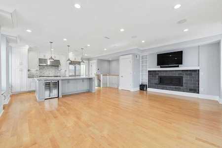 893 East Second St #2 Boston, MA 02127