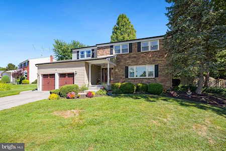 1548 Chalet Dr Cherry Hill, NJ 08003